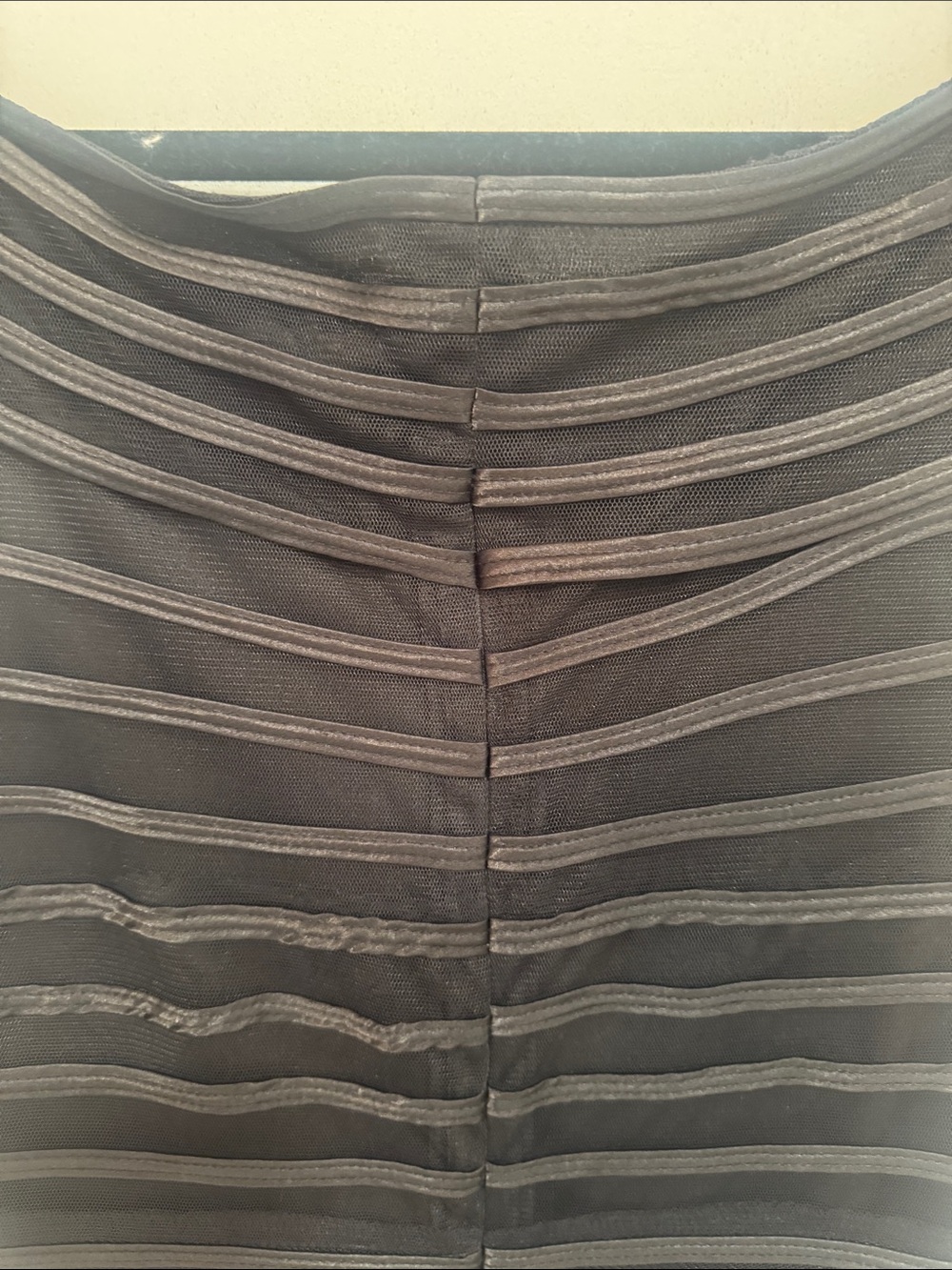 Sandra Darren Size 12 Black Dressy Detail Top - Picture 11 of 13